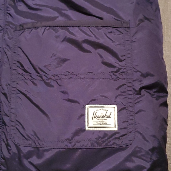 Reversible Featherless Vest - Picture 6 of 12